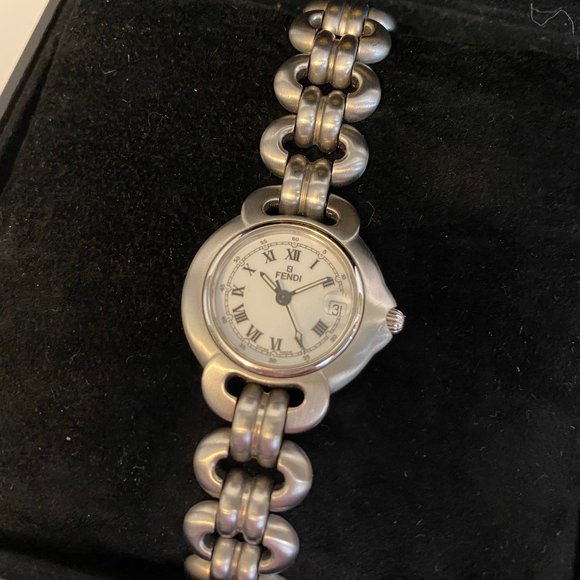 Fendi | Accessories | Fendi 60l Stainless Link Womens Watch  display picture 3